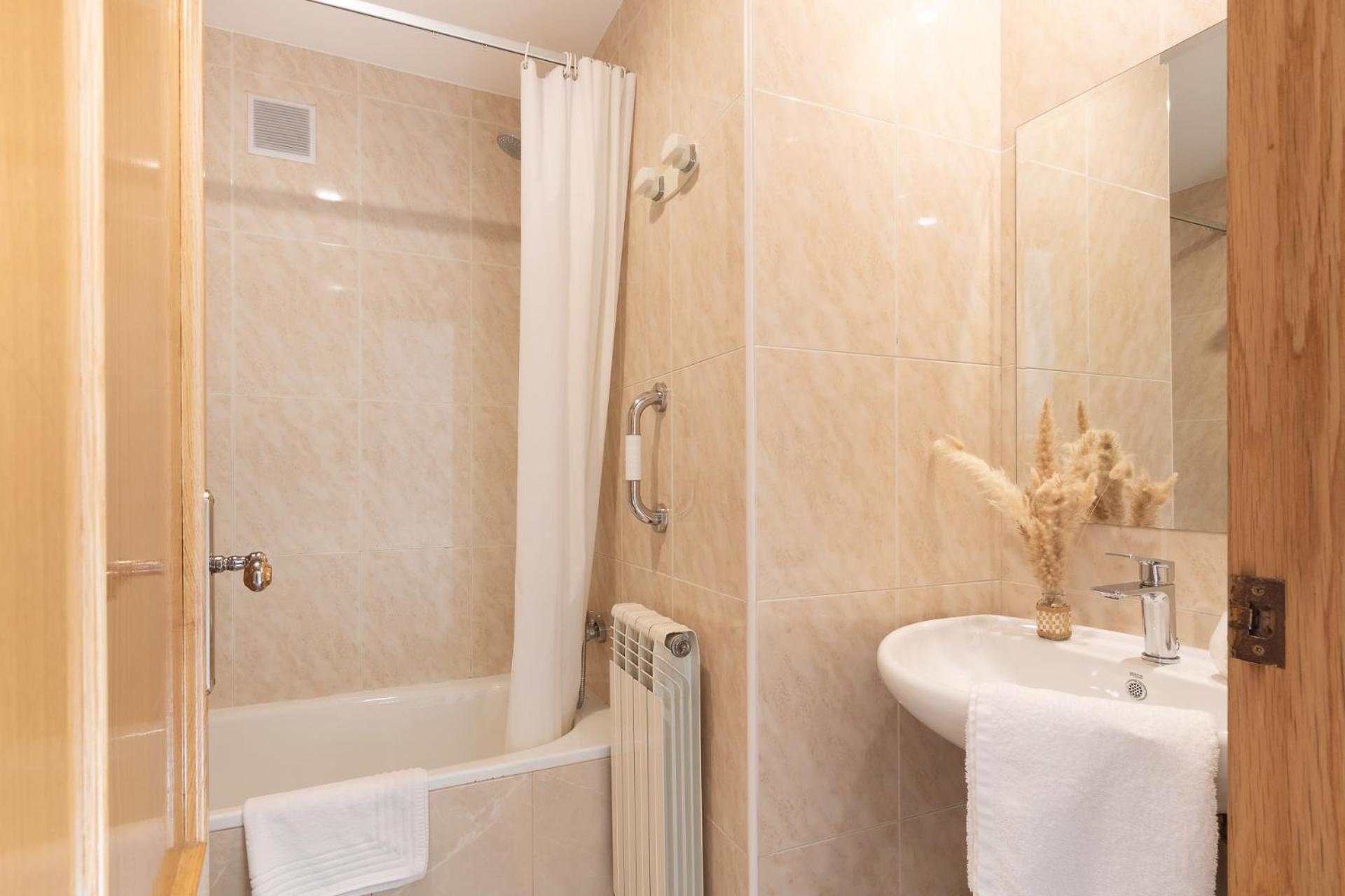 Hostal Lobrega Torrecilla en Cameros Dış mekan fotoğraf